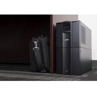 APC Smart-UPS SMT2200IC - UPS - 220/230/240 V c.a. V - 1980 Watt - 2200 VA - Pi…