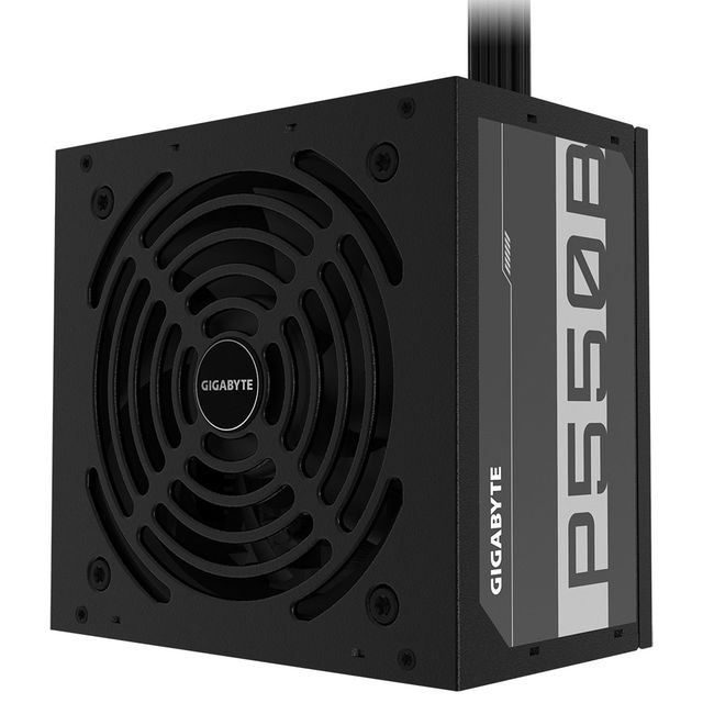 Gigabyte P550W e' un alimentatore con potenza da 550W e certificazione Bronze