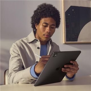 Apple iPad Pro 13ʺ Pro Wi‑Fi + Cellular 2TB display nanotexture Nero Siderale, …